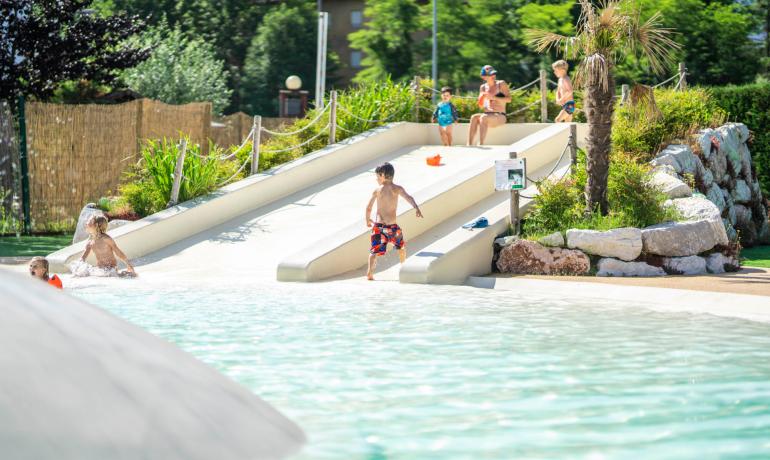 campinglevico it offerta-giugno-campeggio-lago-levico-con-piscina-e-spiaggia-privata 035