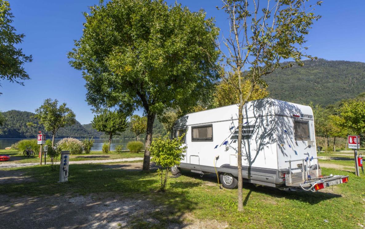 campinglevico it piazzola-lago-superior 012